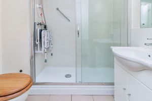 SHOWER ROOM- click for photo gallery